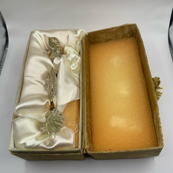 Messengers...Set of Mary, Joseph and baby Jesus. Glass with gold trim. - Picture 7 of 12